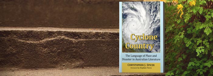 کتاب Cyclone Country 2020 + ترجمه